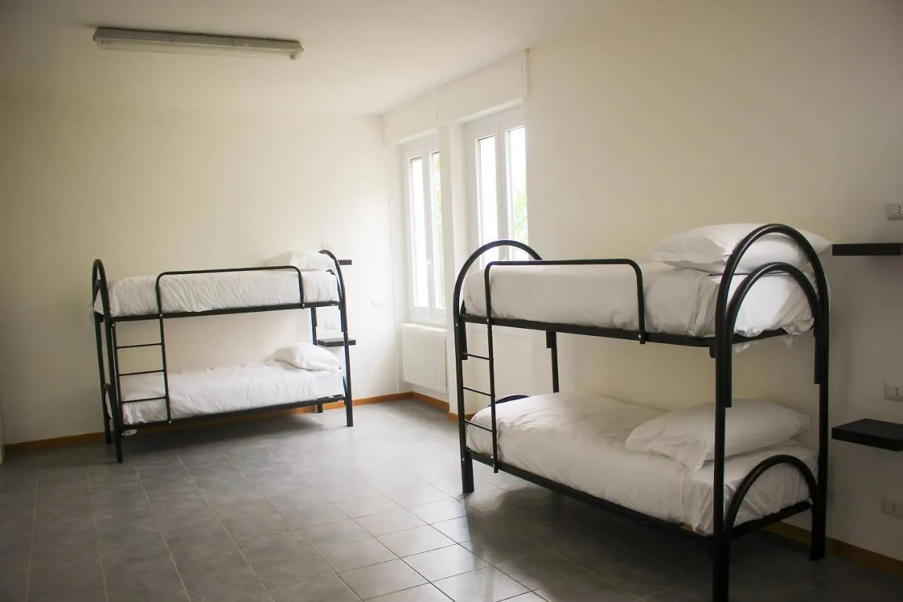 Indomita Alps Hostel Castione Andevenno
